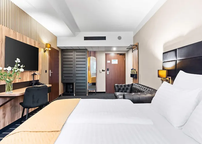 Park Diament Ξενοδοχείο 4*