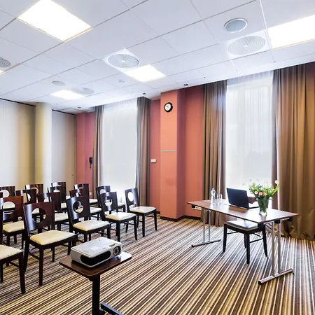 Park Diament 4* فروتسواف